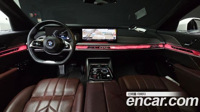 BMW 7 Series 2022 — ფოტო 7/20