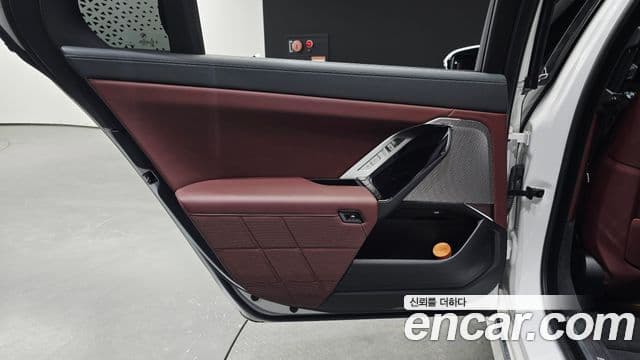 BMW 7 Series 2022 — Photo 26/34