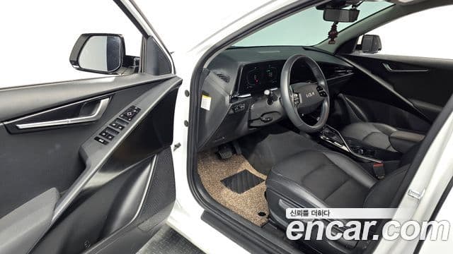 Kia Niro 2022 — Şəkil 10/20