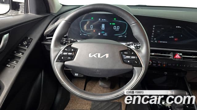 Kia Niro 2022 — Şəkil 13/20