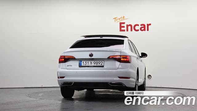 Volkswagen Jetta 2021 — Şəkil 3/20