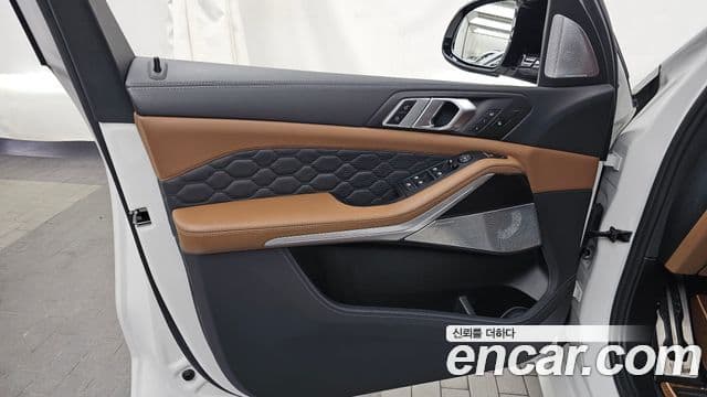 BMW X5M 2021 — Photo 6/36