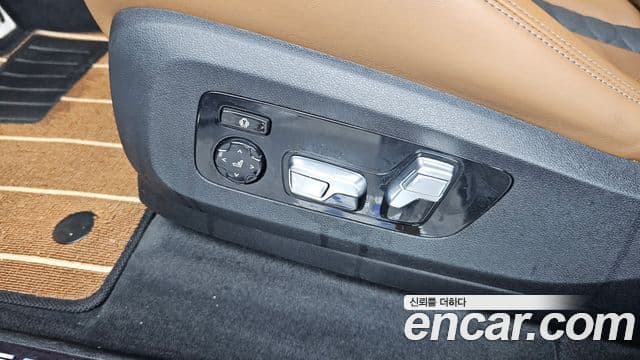 BMW X5M 2021 — Photo 24/36