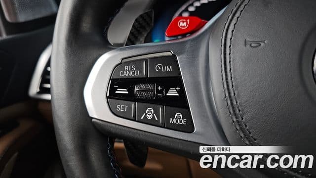 BMW X5M 2021 — Photo 9/36