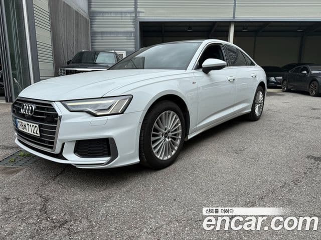 Audi A6 2021 — ფოტო 8/17