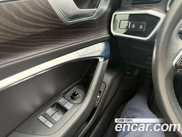 Audi A6 2021 — ფოტო 11/17