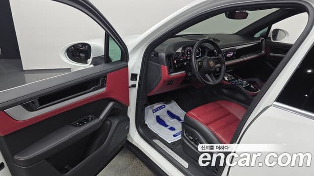Porsche Cayenne 2024 — Photo 16/20