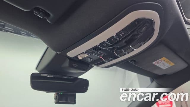 Porsche Macan 2019 — Photo 10/30