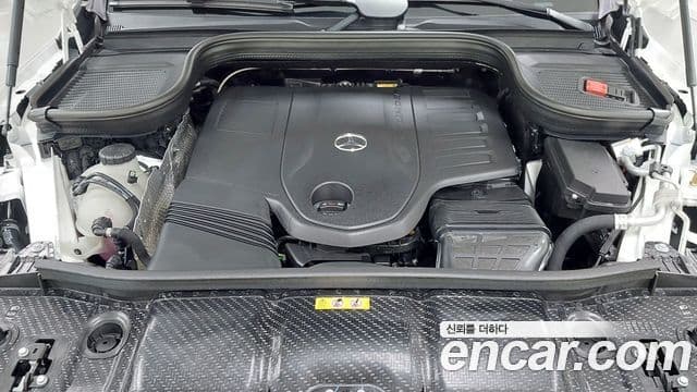 Mercedes-Benz GLE-Class 2025 — Photo 4/18