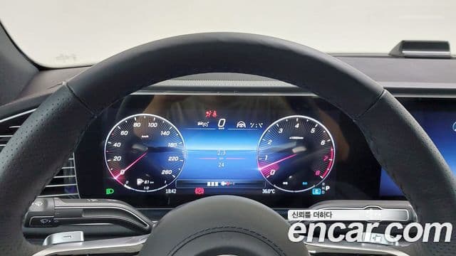 Mercedes-Benz GLE-Class 2025 — Photo 7/18