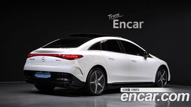 Mercedes-Benz EQE 2023 — ფოტო 10/20