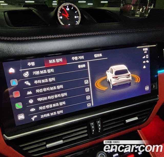 Porsche Cayenne 2023 — Photo 11/13