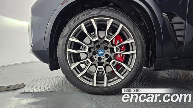 BMW X5 2024 — Photo 5/20