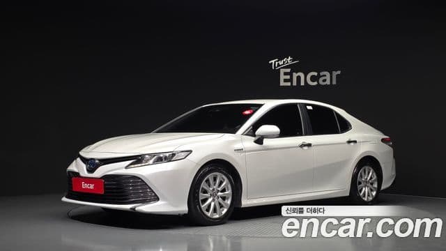 Toyota Camry 2019 — Photo 15/31
