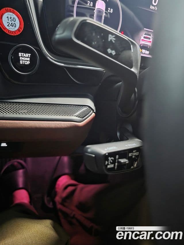 Porsche Cayenne 2025 — ფოტო 6/15