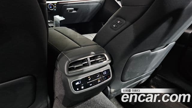 Genesis G80 2023 — ფოტო 3/36