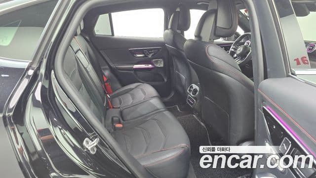 Mercedes-Benz GLC-Class 2024 — Photo 16/20