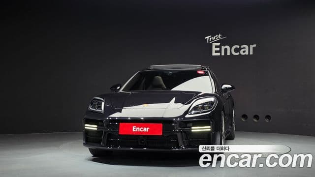 Porsche Panamera 2025 — Photo 37/40