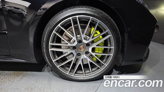 Porsche Panamera 2025 — Photo 9/40