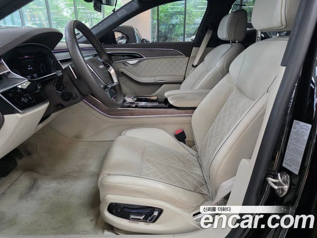 Audi A8 2023 — Photo 6/9