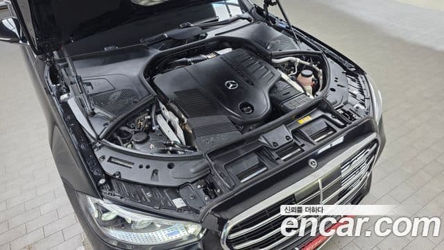 Mercedes-Benz S-Class 2021 — Photo 3/37
