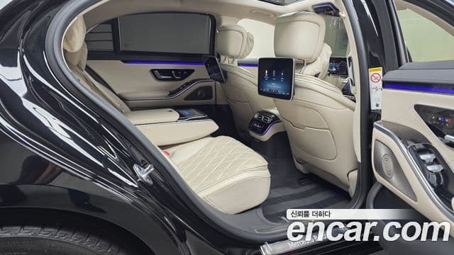 Mercedes-Benz S-Class 2021 — Photo 4/37