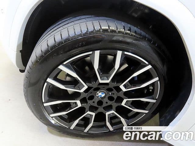 BMW X6 2025 — Photo 15/20