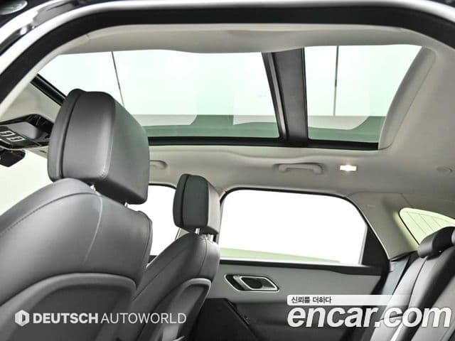 Land Rover Range Rover Velar 2025 — Photo 8/20