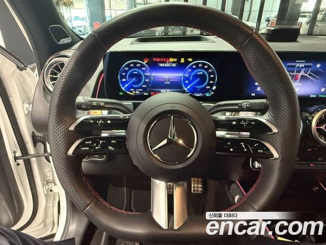 Mercedes-Benz EQB 2026 — ფოტო 2/17