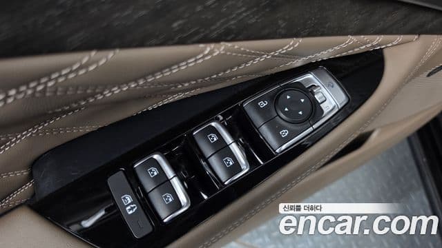 Kia K8 2022 — Şəkil 28/40