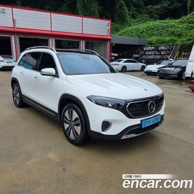 Mercedes-Benz EQB 2024 — ფოტო 7/20