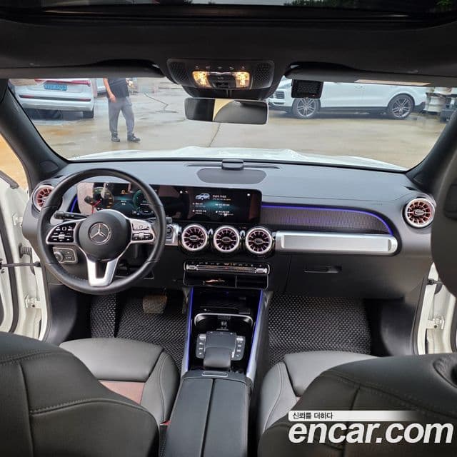 Mercedes-Benz EQB 2024 — ფოტო 10/20