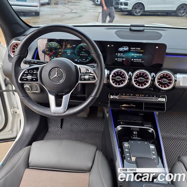 Mercedes-Benz EQB 2024 — ფოტო 9/20