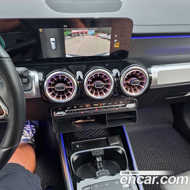 Mercedes-Benz EQB 2024 — ფოტო 3/20
