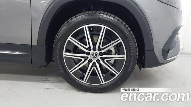 Mercedes-Benz EQB 2025 — ფოტო 1/18
