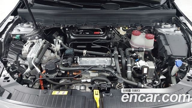 Mercedes-Benz EQB 2025 — ფოტო 17/18