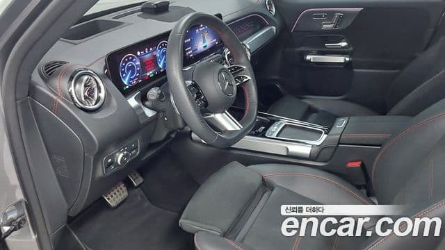 Mercedes-Benz EQB 2025 — ფოტო 3/18