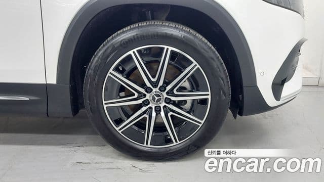 Mercedes-Benz EQB 2025 — ფოტო 7/18