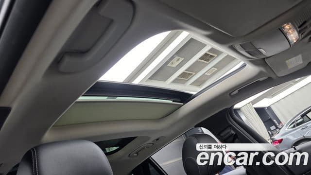 Mercedes-Benz GLC-Class 2019 — Photo 24/33