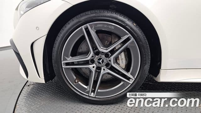 Mercedes-Benz CLS-Class 2023 — Photo 25/34
