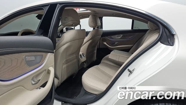 Mercedes-Benz CLS-Class 2023 — Photo 27/34