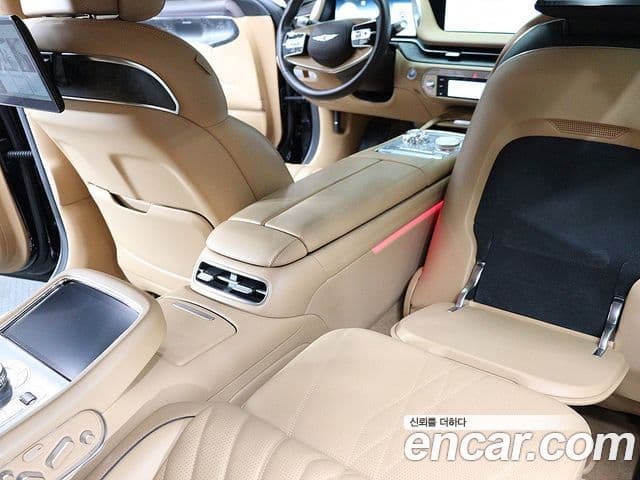 Genesis G90 2022 — Photo 2/20