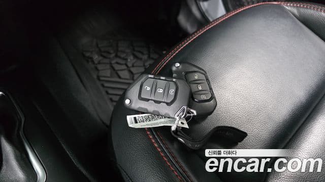 Jeep Wrangler 2022 — Photo 2/20