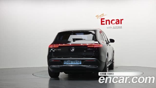 Mercedes-Benz EQC 2020 — ფოტო 5/31