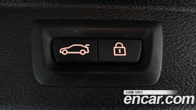 BMW X5 2018 — Photo 13/34