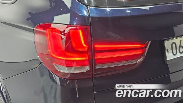 BMW X5 2018 — Photo 2/34
