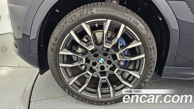 BMW X6 2025 — Photo 23/34