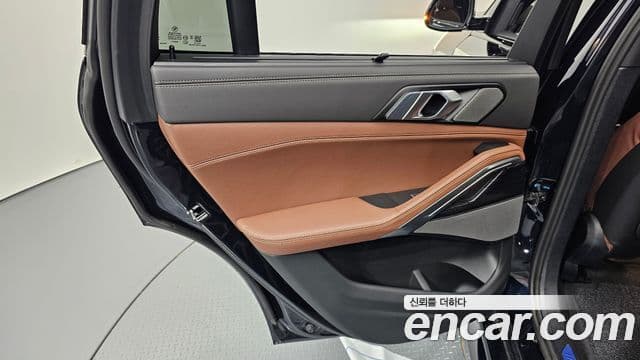 BMW X6 2025 — Photo 29/34