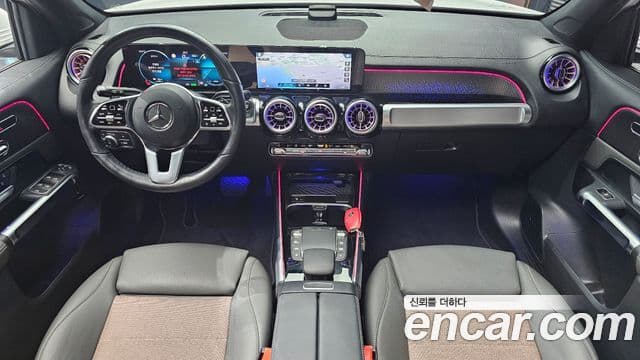 Mercedes-Benz EQB 2024 — ფოტო 16/20