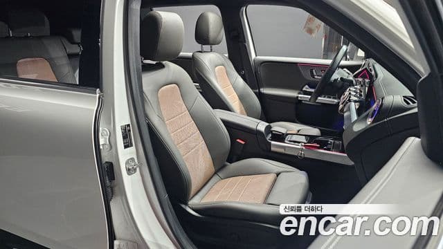 Mercedes-Benz EQB 2024 — ფოტო 19/20